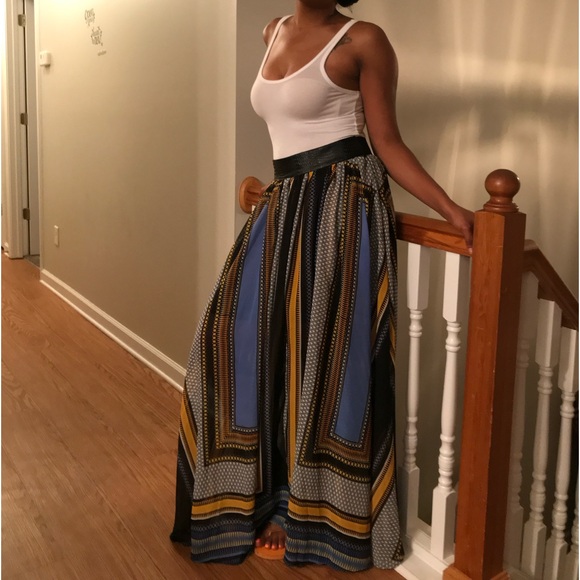Fashion Nova maxi skirt - Picture 8 of 9